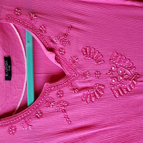 Kanda pink beaded top - Picture 2 of 5